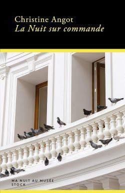 couverture du livre : fenêtres d'immeuble et pigeons sur balcon